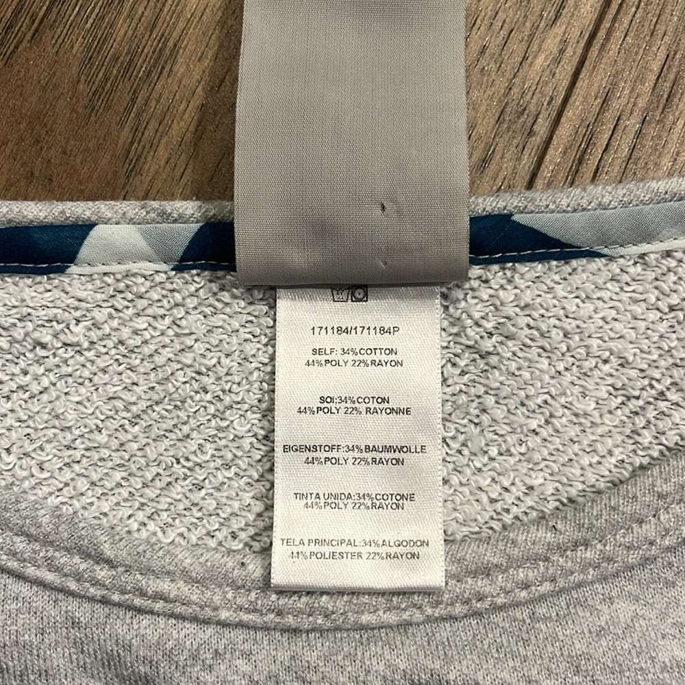 DOLAN | gray crewneck sweatshirt, size medium - Picture 3 of 6